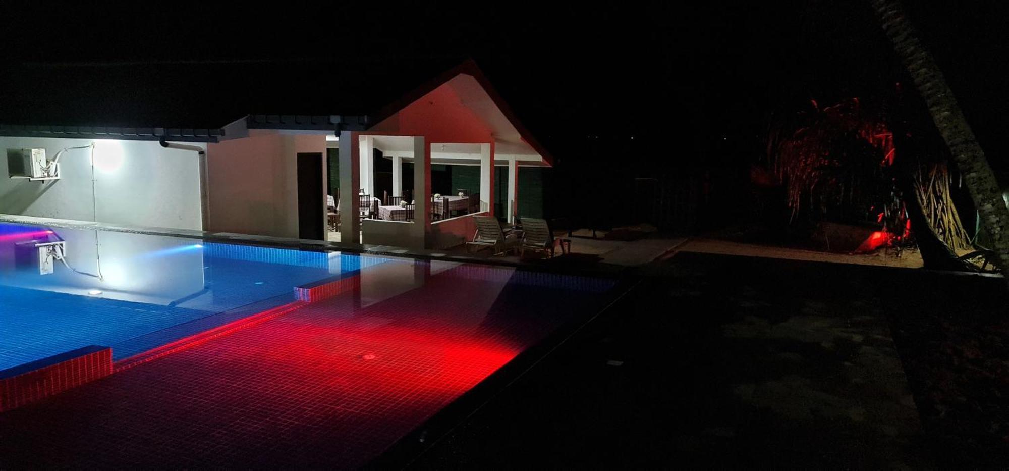 Thiranagama Beach Hotel Hikkaduwa Exterior photo